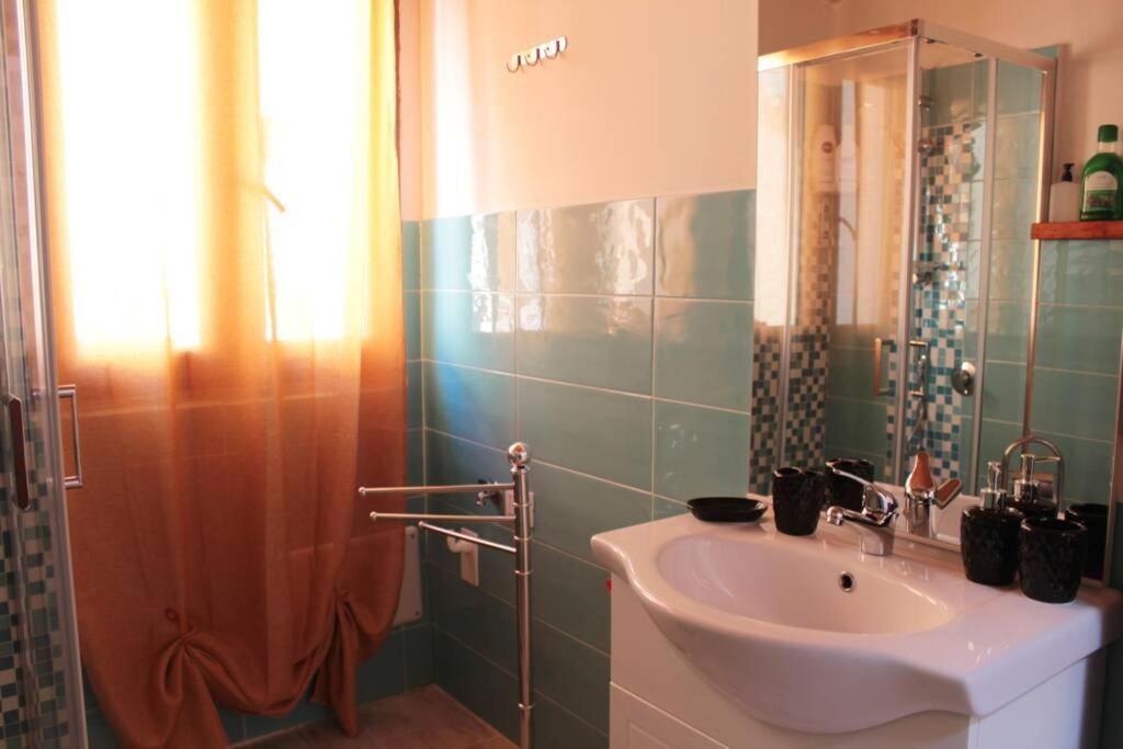 B&B la piccola maison Ploaghe Extérieur photo